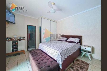 3_photo/94ce1daa2b.59e2a8b39dc3b007-ATLAS-2d8b076a-b3eb-49cf-add4-9f656d0a3a59.jpg de casa à venda com 3 quartos, 276m² em Canto do Forte, Praia Grande