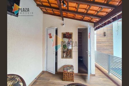 28_photo/94ce1daa2b.59e2a8b39dc3b007-ATLAS-423fe1f1-37a1-40a6-82df-71610f7b8ef4.jpg de casa à venda com 3 quartos, 277m² em Canto do Forte, Praia Grande