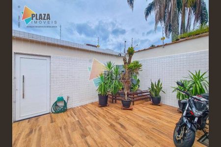 5_photo/94ce1daa2b.59e2a8b39dc3b007-ATLAS-54ab9a1d-d5a0-4936-ada9-d3ee52112a8f.jpg de casa à venda com 3 quartos, 277m² em Canto do Forte, Praia Grande