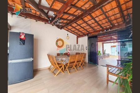 11_photo/94ce1daa2b.59e2a8b39dc3b007-ATLAS-6d673b0b-a707-48e1-8f7a-940ace1b2980.jpg de casa à venda com 3 quartos, 277m² em Canto do Forte, Praia Grande