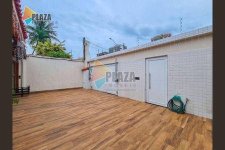 6_photo/94ce1daa2b.59e2a8b39dc3b007-ATLAS-869d1d3a-ecf4-4383-9950-92942e459ab0.jpg de casa à venda com 3 quartos, 277m² em Canto do Forte, Praia Grande