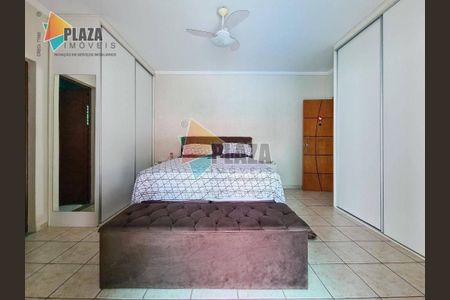 40_photo/94ce1daa2b.59e2a8b39dc3b007-ATLAS-9040d6d1-cc27-4427-83e5-42271783e19e.jpg de casa à venda com 3 quartos, 277m² em Canto do Forte, Praia Grande