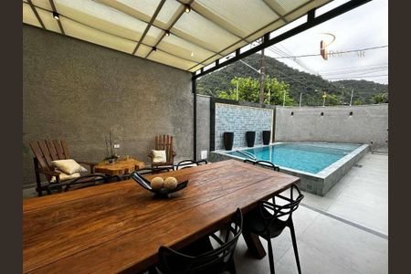 5_photo/94ce1daa2f.99f50d4dc00ebe87-ATLAS-11f7eb52-018e-4e7f-aac9-3fe569c32e94.jpg de casa à venda com 4 quartos, 400m² em Canto do Forte, Praia Grande