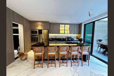 5_photo/94ce1daa2f.99f50d4dc00ebe87-ATLAS-180ac41b-2686-4d92-b3d8-19423ed2ae05.jpg de casa à venda com 4 quartos, 400m² em Canto do Forte, Praia Grande