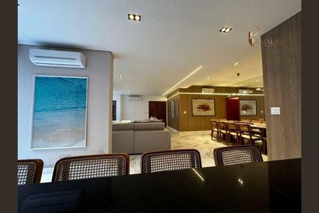 4_photo/94ce1daa2f.99f50d4dc00ebe87-ATLAS-bccc4107-bcd1-4e49-9c3d-8fbb81a045ca.jpg de casa à venda com 4 quartos, 400m² em Canto do Forte, Praia Grande