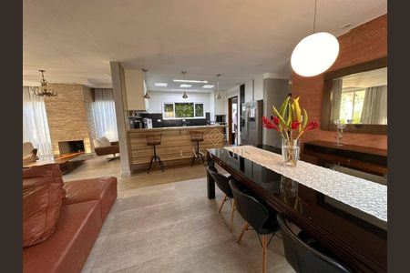 6_photo/94ce1daa3b.15604e16f11eddfa-ATLAS-467af47b-ba9b-4e40-ac74-44d11faaa805.jpg de casa à venda com 4 quartos, 273m² em Canto do Forte, Praia Grande