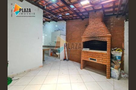 42_photo/94ce1dab91.4f9b5e5a209ca818-ATLAS-6f1ec933-ae30-4c9e-b72e-e5408acbed2c.jpg de casa à venda com 2 quartos, 167m² em Canto do Forte, Praia Grande