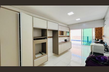 16_photo/94ce1daba5.48ab41160c80d1d5-ATLAS-372e84b2-e810-4079-8b68-854448648a36.jpg de casa à venda com 4 quartos, 217m² em Canto do Forte, Praia Grande