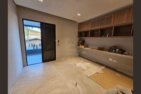 8_photo/94ce1dabb3.0fee6dfc1a5f20f7-ATLAS-246e5c9a-aa7b-4bb8-b68a-34ff5a59ff9b.jpg de casa à venda com 4 quartos, 350m² em Canto do Forte, Praia Grande