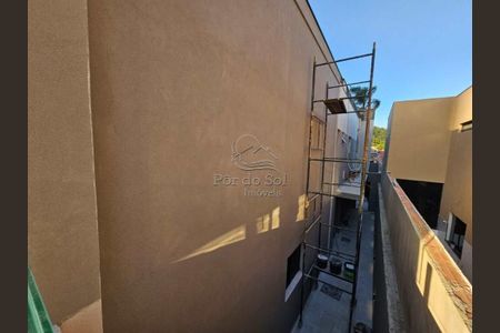 5_photo/94ce1dabb3.0fee6dfc1a5f20f7-ATLAS-3421a3c7-fca9-4dd7-b7dc-cf298e26f46f.jpg de casa à venda com 4 quartos, 350m² em Canto do Forte, Praia Grande