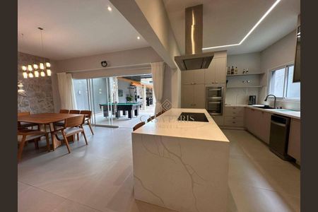 5_photo/94ce1dabd9.b638bc529ff2c692-ATLAS-0a672a98-e3f8-4973-b923-b92e8064171b.jpg de casa à venda com 5 quartos, 380m² em Canto do Forte, Praia Grande