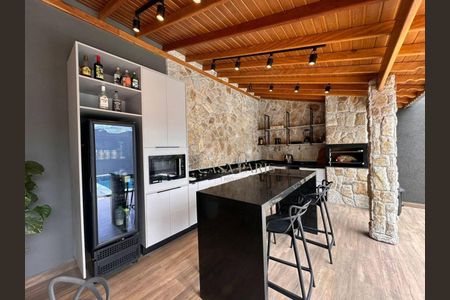 23_photo/94ce1dabd9.b638bc529ff2c692-ATLAS-31aaf7c9-c7c2-467f-9d8c-adef21a62ed3.jpg de casa à venda com 5 quartos, 380m² em Canto do Forte, Praia Grande