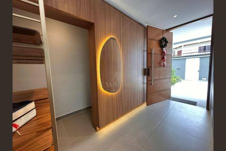 8_photo/94ce1dabd9.b638bc529ff2c692-ATLAS-c2030925-e06f-4cf8-9034-0cb0f7aefcfe.jpg de casa à venda com 5 quartos, 380m² em Canto do Forte, Praia Grande