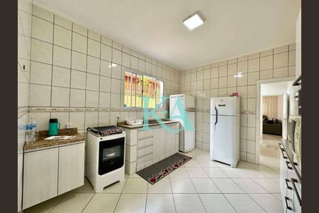 7_photo/94ce1dabfb.ea051cd517c7e183-ATLAS-54ca40e5-3a4b-40d2-be26-8d148953c9b9.jpg de casa à venda com 3 quartos, 103m² em Canto do Forte, Praia Grande