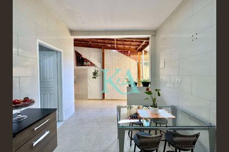 2_photo/94ce1dabfb.ea051cd517c7e183-ATLAS-e3573348-65c5-4495-a3ea-3d2989e29416.jpg de casa à venda com 3 quartos, 103m² em Canto do Forte, Praia Grande