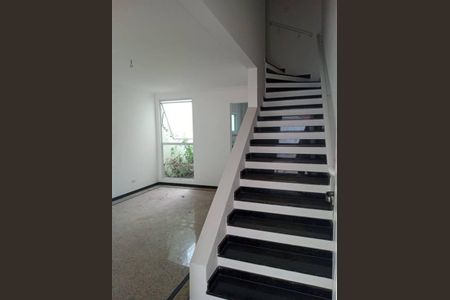 6_photo/94ce1dac4b.d606f497000e5b2b-ATLAS-0d472ee7-5a5a-464d-9367-efb9b4f14787.jpg de casa à venda com 3 quartos, 132m² em Canto do Forte, Praia Grande