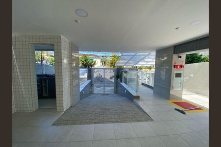 30_photo/94ce1dae89.c49fb70cdb87ef99-ATLAS-e1536396-dc77-4cf1-b51f-2486285de228.jpg de apartamento à venda com 1 quarto, 43m² em Canto do Forte, Praia Grande