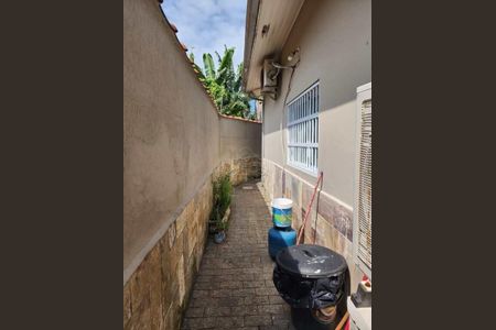 5_photo/94ce1daf2b.8e21f63fdd2db97a-ATLAS-24dd7846-21af-4f25-b130-b69bb47880a9.jpg de casa à venda com 3 quartos, 177m² em Canto do Forte, Praia Grande