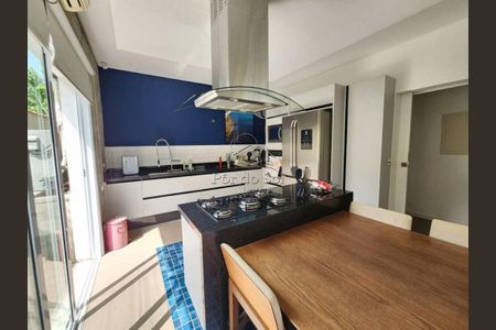 19_photo/94ce1daf2b.8e21f63fdd2db97a-ATLAS-d057830f-f8f5-41ed-b81a-cc8add1f4c28.jpg de casa à venda com 3 quartos, 177m² em Canto do Forte, Praia Grande