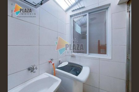 19_photo/94ce1daf79.babca6c7f82b9010-ATLAS-0023f94b-4969-4f8f-a43c-ae9b8103fd33.jpg de casa à venda com 2 quartos, 40m² em Canto do Forte, Praia Grande