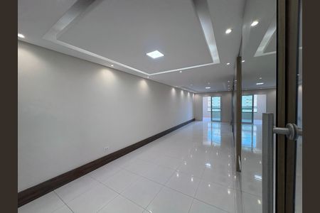 2_photo/94ce1db183.6874c9dc32a215ea-ATLAS-0618d964-63e9-4e51-a696-7892001d7e75.jpg de apartamento à venda com 3 quartos, 130m² em Boqueirão, Praia Grande