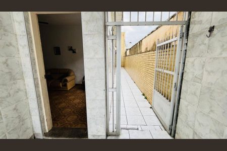 8_photo/94ce1db215.d9f8130b258163b2-ATLAS-5d707ae7-3460-4dff-ba1b-9ff294f2fc9b.jpg de casa para alugar com 2 quartos, 110m² em Boqueirão, Praia Grande