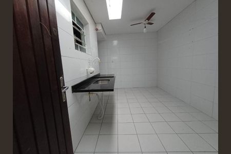 7_photo/94ce1db2bf.e100dba37721dde7-ATLAS-3c7f6d2e-4757-4975-9a21-739864263c4c.jpg de casa para alugar com 2 quartos, 115m² em Boqueirão, Praia Grande