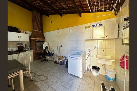 15_photo/94ce1db37d.1463d70521bc8e9f-ATLAS-22b88d1a-e354-4977-a940-ff306f0ffb99.jpg de casa à venda com 3 quartos, 129m² em Boqueirão, Praia Grande