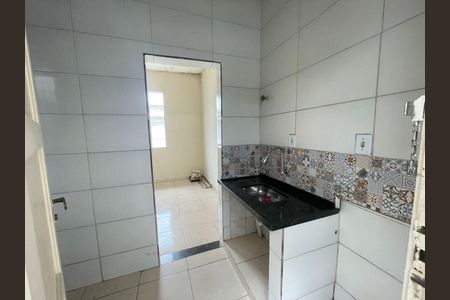 4_photo/94ce1db3bd.066cb10c4ae45710-ATLAS-d9eb4a5d-2ce9-4897-8360-0daffefc1bad.jpg de casa à venda com 1 quarto, 22m² em Boqueirão, Praia Grande