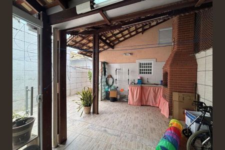 4_photo/94ce1db407.cba3da746242e602-ATLAS-183eca67-314d-47d8-95fd-deb809a403f2.jpg de casa à venda com 3 quartos, 99m² em Boqueirão, Praia Grande