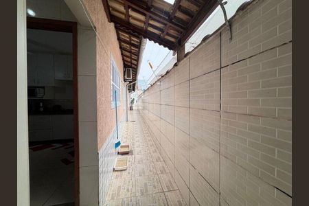 5_photo/94ce1db407.cba3da746242e602-ATLAS-18f58f20-77c8-43be-83d3-85337ae497d2.jpg de casa à venda com 3 quartos, 99m² em Boqueirão, Praia Grande