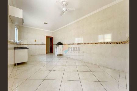 7_photo/94ce1db4bb.873c8b8e47666640-ATLAS-db75b60f-40ac-46dd-a993-8a98e3ae2fed.jpg de casa à venda com 3 quartos, 181m² em Boqueirão, Praia Grande