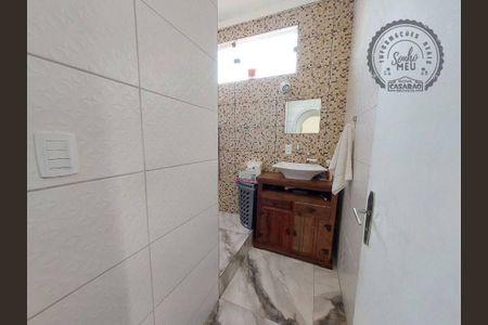 7_photo/94ce1db4bf.c06c3c5dbfc3661b-ATLAS-7d0c5550-d179-4d9f-a6f4-ec92a4b9a6db.jpg de casa à venda com 5 quartos, 250m² em Boqueirão, Praia Grande