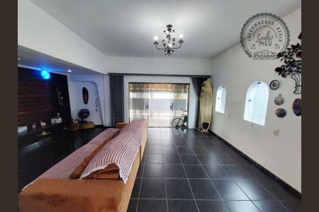 3_photo/94ce1db4bf.c06c3c5dbfc3661b-ATLAS-d786553f-2ecb-43f8-befd-eb97f9d282a1.jpg de casa à venda com 5 quartos, 250m² em Boqueirão, Praia Grande