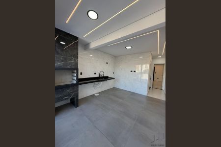 10_photo/94ce1db4c1.7e2ea02b9085bf9d-ATLAS-ae09966b-8783-48a9-a093-b87a35cbfbea.jpg de casa à venda com 4 quartos, 180m² em Boqueirão, Praia Grande