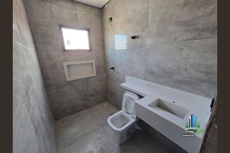 10_photo/94ce1db4d9.45f02ef6bff41bc6-ATLAS-d931d367-fd37-4745-a8bd-54e598abd623.jpg de casa à venda com 4 quartos, 200m² em Boqueirão, Praia Grande