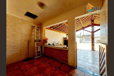 7_photo/94ce1db50f.143559cf2cedd01d-ATLAS-c80f33f7-2366-487c-bd12-30229c0aa609.jpg de casa à venda com 2 quartos, 199m² em Boqueirão, Praia Grande