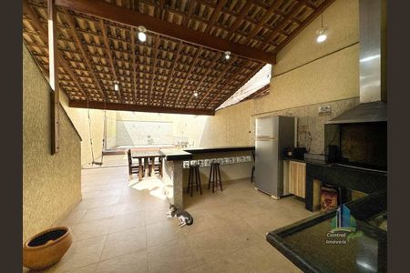 13_photo/94ce1db515.a1ec0e94f3821993-ATLAS-55c3cc70-00d5-4b4d-8cec-0bdf0664b46a.jpg de casa à venda com 3 quartos, 400m² em Boqueirão, Praia Grande