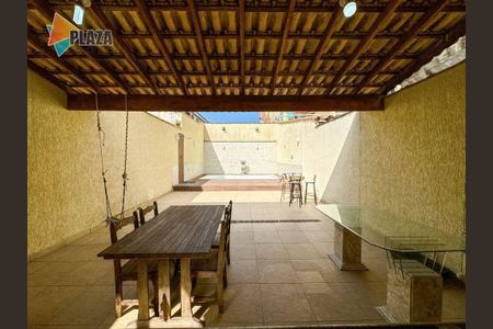 5_photo/94ce1db54f.4b82c41fd16be7ad-ATLAS-bc853ab2-4ac5-46a2-9e92-bd8e4996475d.jpg de casa à venda com 3 quartos, 451m² em Boqueirão, Praia Grande