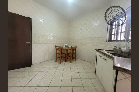 7_photo/94ce1db55b.6c623372c172fc17-ATLAS-4dae75be-520e-4f5d-aa0b-a84d45a42d10.jpg de casa para alugar com 3 quartos, 100m² em Guilhermina, Praia Grande