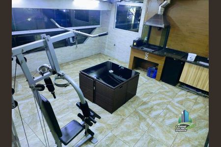 13_photo/94ce1db56b.db01357aa49deb94-ATLAS-0a4e630e-4c40-4224-9dac-c0bc52459c9e.jpg de casa à venda com 3 quartos, 240m² em Boqueirão, Praia Grande