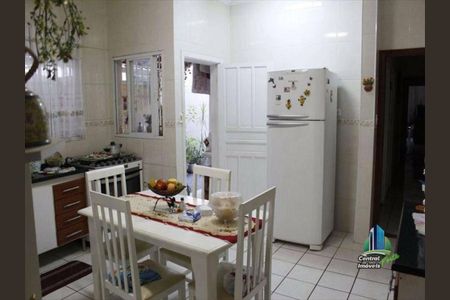 9_photo/94ce1db56f.7c2ae8445402a222-ATLAS-38e4e24c-dfe4-48d0-baa4-b5ceddbd9077.jpg de casa à venda com 3 quartos, 250m² em Guilhermina, Praia Grande