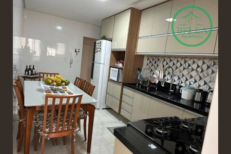 2_photo/94ce1db595.85f089837b826c0e-ATLAS-a873bdfa-97ee-4d44-b042-2b77c26a3ef3.jpg de apartamento à venda com 2 quartos, 106m² em Guilhermina, Praia Grande