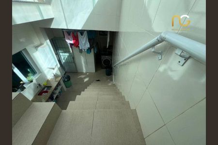 10_photo/94ce1db59d.1aa5b8f538f3adaf-ATLAS-6125718e-b870-4109-a007-7581d175e7e0.jpg de casa à venda com 3 quartos, 165m² em Guilhermina, Praia Grande