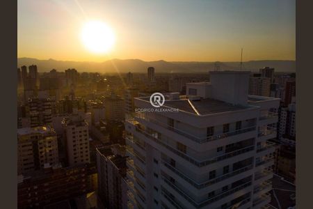 5_photo/94ce1db5d5.4f435f3b433910e5-ATLAS-5ebc1c38-87b4-4bf4-8337-fa9c400a82d1.jpg de apartamento à venda com 3 quartos, 156m² em Boqueirão, Praia Grande