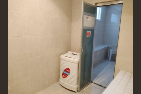 5_photo/94ce1db5e9.a64aef6598c47c00-ATLAS-0133f1d0-0be1-4278-bf7d-4e81805e7f09.jpg de apartamento à venda com 2 quartos, 82m² em Guilhermina, Praia Grande