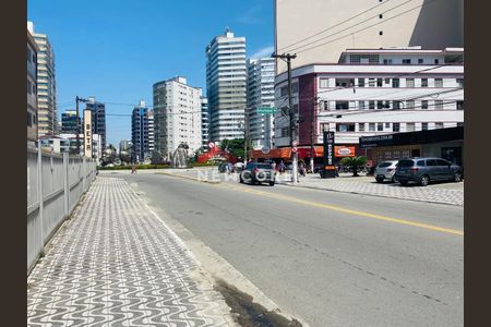 3_photo/94ce1db685.e738d36af66b1888-ATLAS-398cf062-dec4-4e10-8266-4aeda8b88f86.jpg de apartamento à venda com 1 quarto, 35m² em Boqueirão, Praia Grande