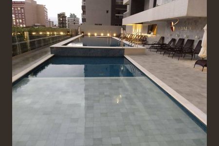 10_photo/94ce1db71f.3c536b7d8adc317e-ATLAS-455d36b5-85fb-4e84-9448-071165e43826.jpg de apartamento à venda com 1 quarto, 54m² em Boqueirão, Praia Grande