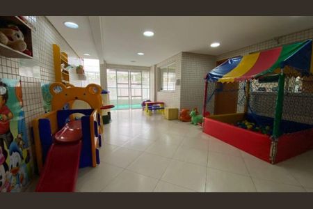 4_photo/94ce1db72b.cb78ee6039074780-ATLAS-252d22ae-c5cd-43c9-900c-e59691fc7e30.jpg de apartamento à venda com 3 quartos, 117m² em Boqueirão, Praia Grande