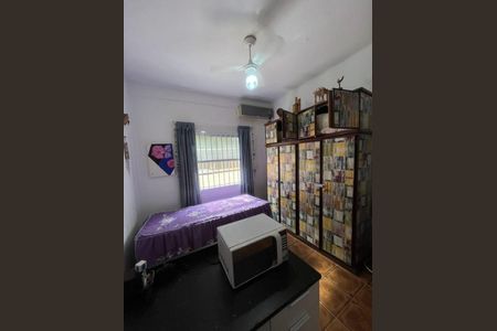 8_photo/94ce1dc99b.00e2662159f4e2e0-ATLAS-cbadf1a2-04bb-488a-ad8a-e299317cfa26.jpg de kitnet/studio à venda com 0 quarto, 22m² em Guilhermina, Praia Grande